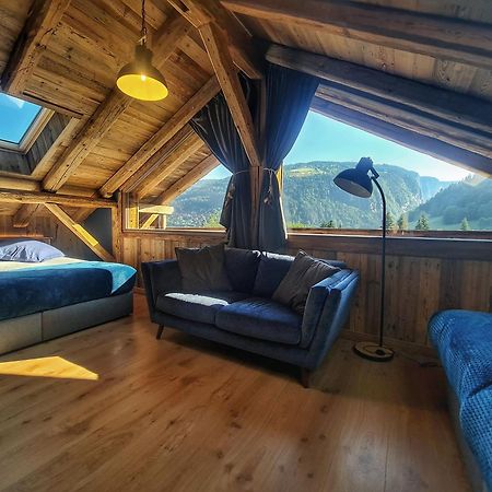 Le Passionnant Hotel Морзин Екстериор снимка